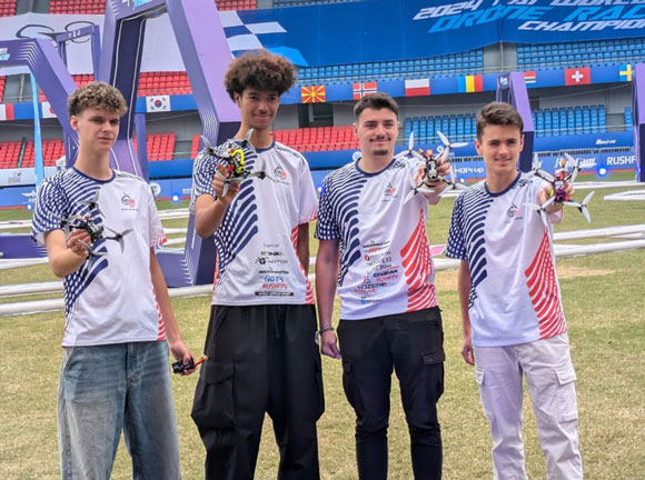 Équipe F9U : Drone racing